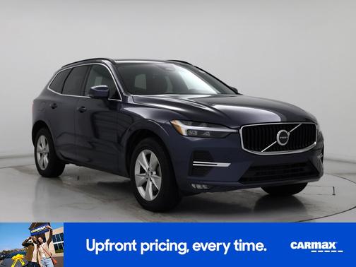 2022 Volvo XC60 B5 Momentum