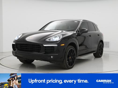 2016 Porsche Cayenne Base (Tiptronic)