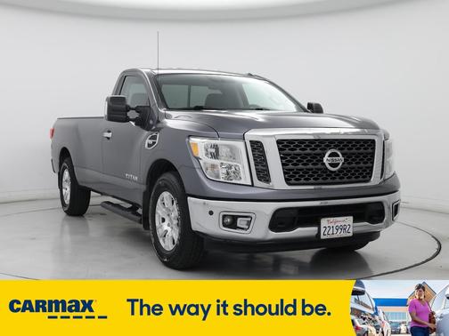 2017 Nissan Titan SV