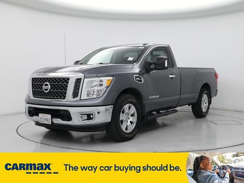 2017 Nissan Titan SV