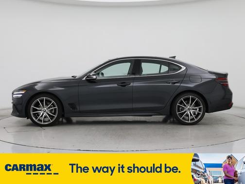 2022 Genesis G70 2.0T