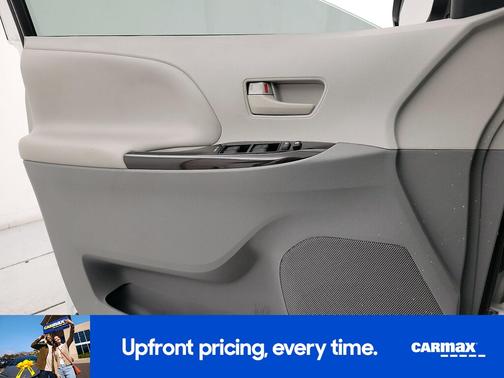 2014 Toyota Sienna LE