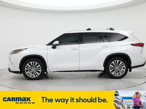 2022 Toyota Highlander Platinum
