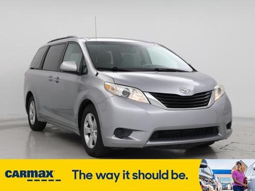 2013 Toyota Sienna LE