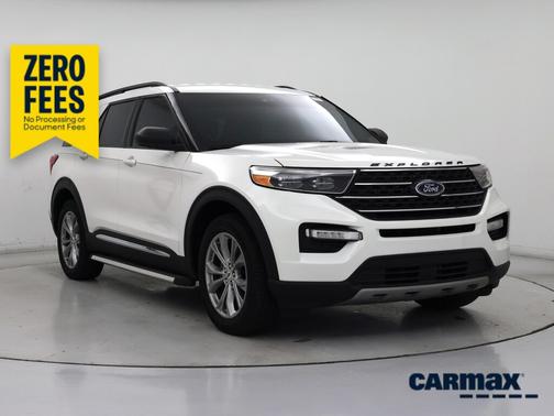 White 2022 Ford Explorer XLT