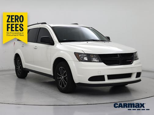 White 2017 Dodge Journey SE