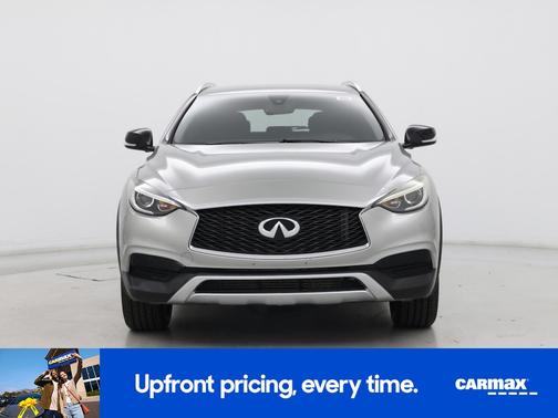 2017 INFINITI QX30 Luxury