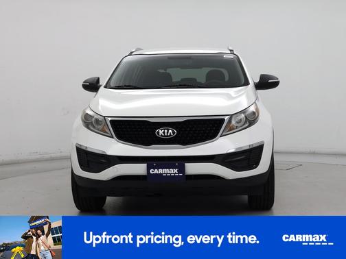 White 2015 Kia Sportage LX
