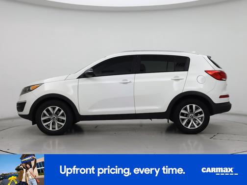 White 2015 Kia Sportage LX