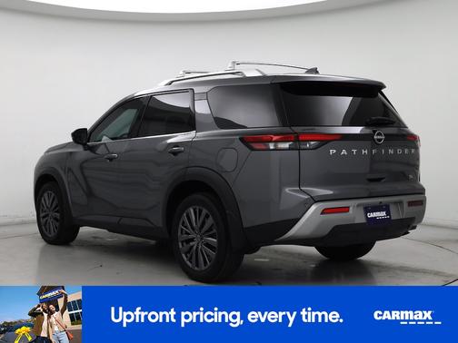 Gray 2023 Nissan Pathfinder SL