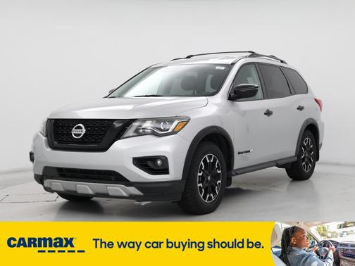 2019 Nissan Pathfinder SV