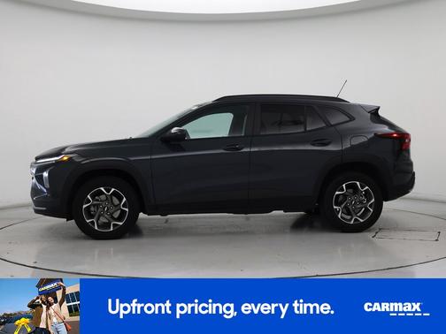 Gray 2025 Chevrolet Trax LT
