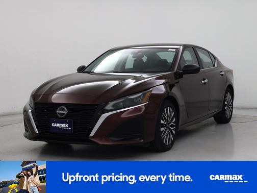 Burgundy 2024 Nissan Altima SV