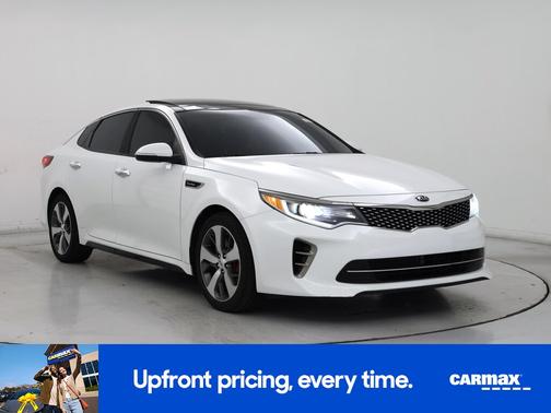 White 2016 Kia Optima SX
