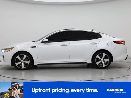 White 2016 Kia Optima SX