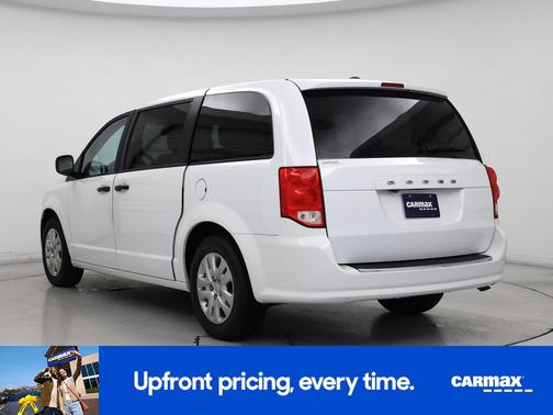 White 2018 Dodge Grand Caravan SE