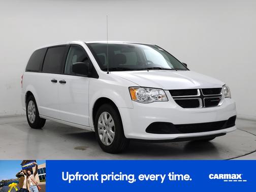 White 2018 Dodge Grand Caravan SE