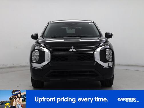 Black 2022 Mitsubishi Outlander ES