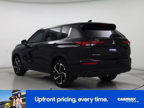 Black 2022 Mitsubishi Outlander ES