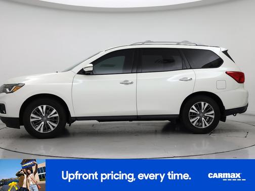 Silver 2020 Nissan Pathfinder SV
