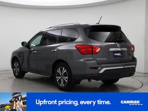 2017 Nissan Pathfinder SV