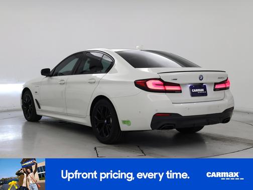 White 2023 BMW 530e e xDrive