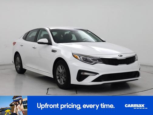 White 2019 Kia Optima LX