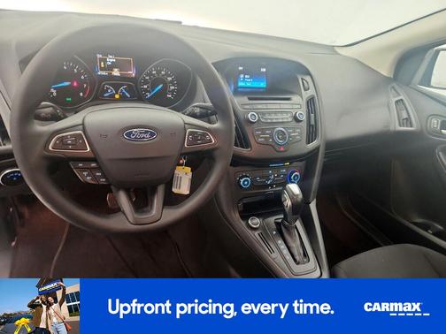 Silver 2016 Ford Focus SE