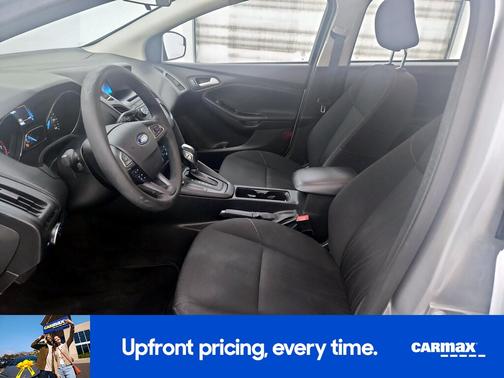 Silver 2016 Ford Focus SE