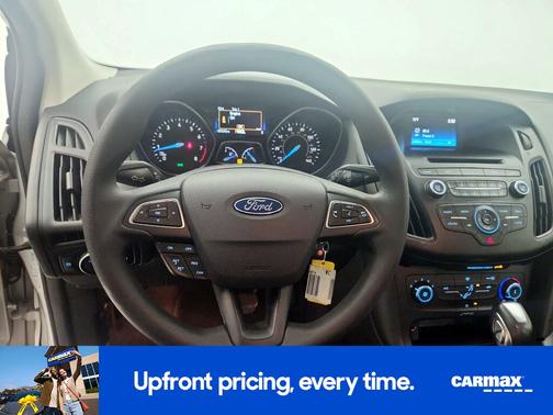Silver 2016 Ford Focus SE