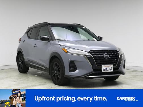 2022 Nissan Kicks SR
