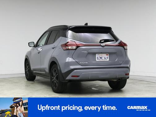 2022 Nissan Kicks SR