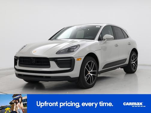 2023 Porsche Macan Base (PDK)