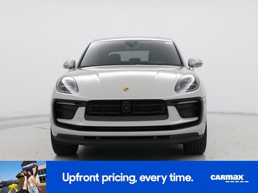 2023 Porsche Macan Base (PDK)