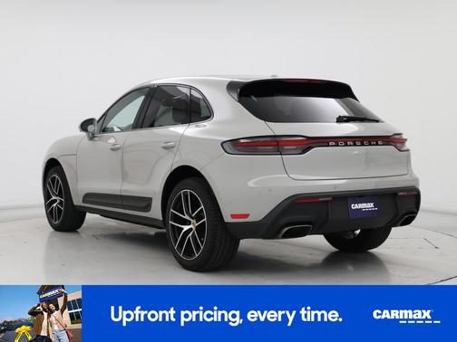 2023 Porsche Macan Base (PDK)