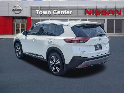 White 2023 Nissan Rogue SL