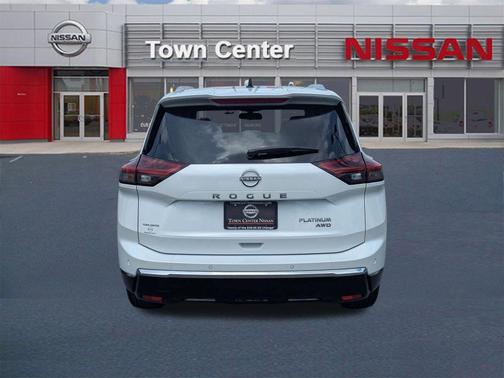 Everest White P 2026 Nissan Rogue Platinum