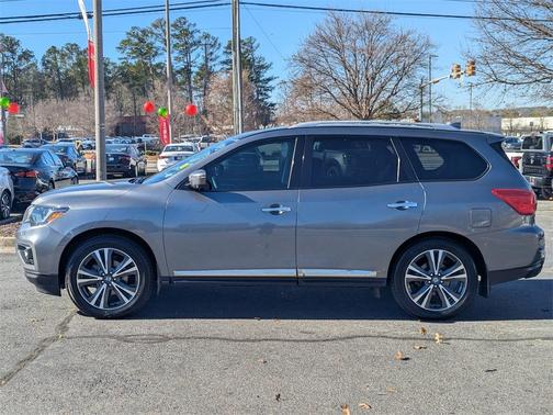 2019 Nissan Pathfinder Platinum
