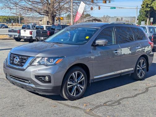 2019 Nissan Pathfinder Platinum