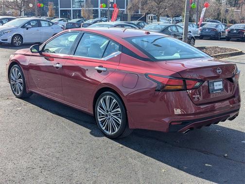 2025 Nissan Altima SL