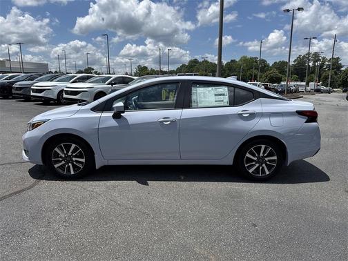 2025 Nissan Versa 1.6 SV