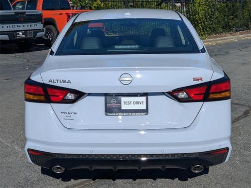 2025 Nissan Altima SR