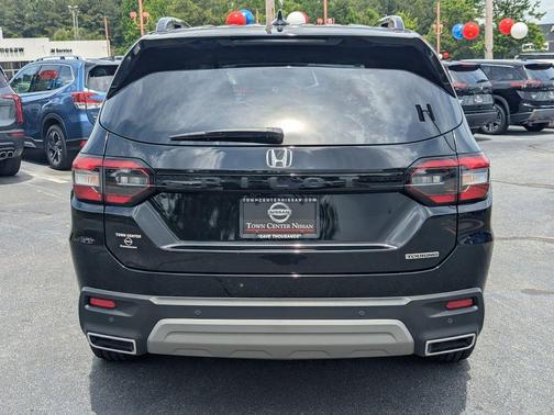 Black 2025 Honda Pilot Sport