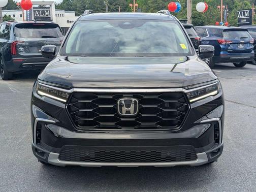 Black 2025 Honda Pilot Sport