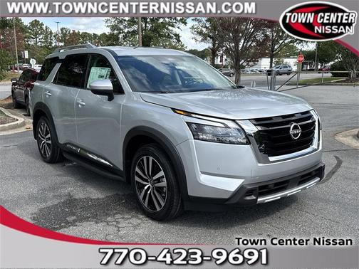 2025 Nissan Pathfinder Platinum