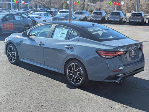 2025 Nissan Sentra SR