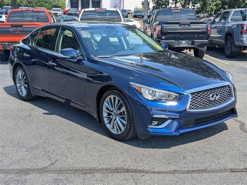 2022 INFINITI Q50 LUXE
