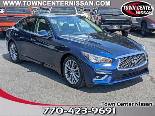 2022 INFINITI Q50 LUXE