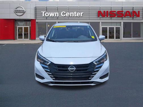 Gray Sky Pearl 2025 Nissan Versa 1.6 SV