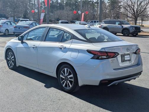 2024 Nissan Versa 1.6 SV